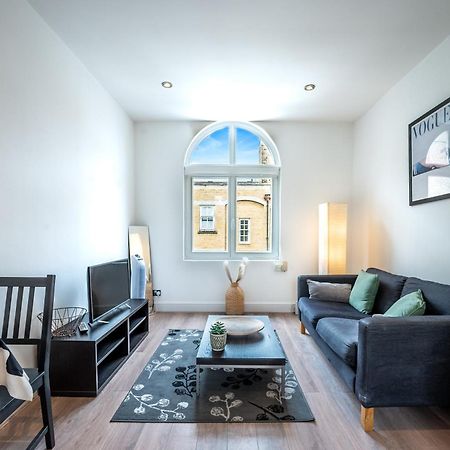 伦敦One-Bed Flat, Kensington, Bank Payment To The Host Within 24H From The Reservation公寓 外观 照片